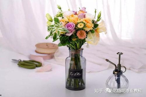 花店插花视频,跟随视频学习插花技巧与创意